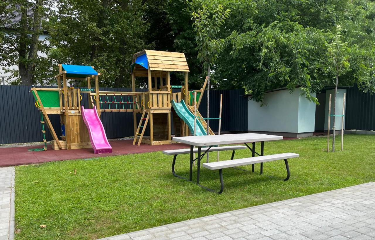 Lilac Apartman Balatonlelle Exterior foto